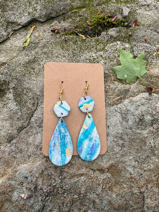 Handmade Hexagon & Teardrop Dangle Earrings – Light Blue Beach Tones | Coastal Chic & Modern